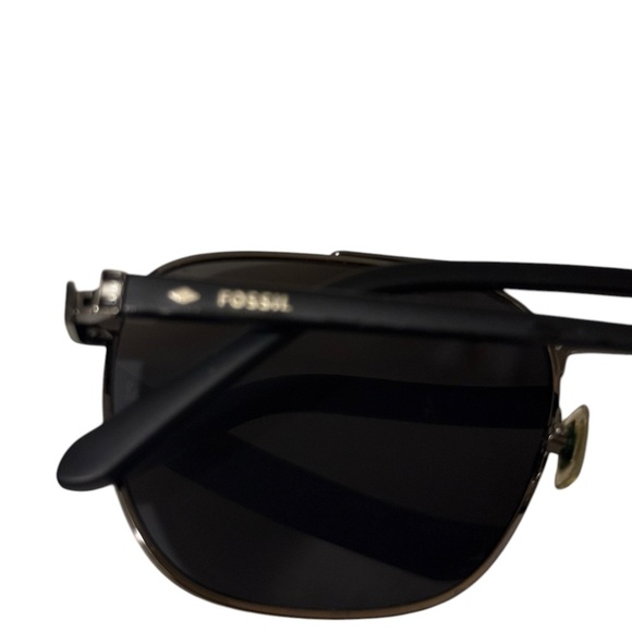 Fossil Black Aviator Sunglasses in great condition no no case - Picture 6 of 10